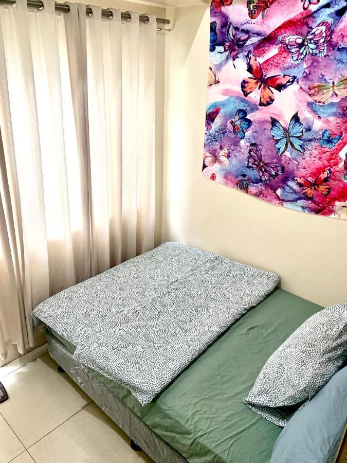 Kathys Crib At Shell Residences 마닐라 외부 사진