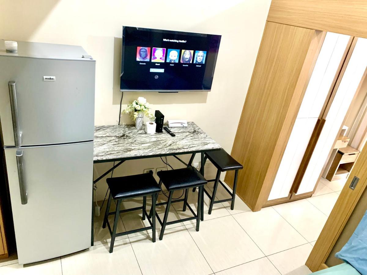 Kathys Crib At Shell Residences 마닐라 외부 사진